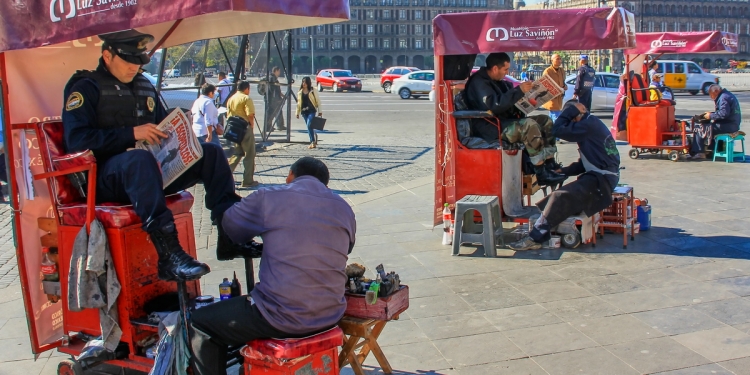 Shoe Shine in Mexico City