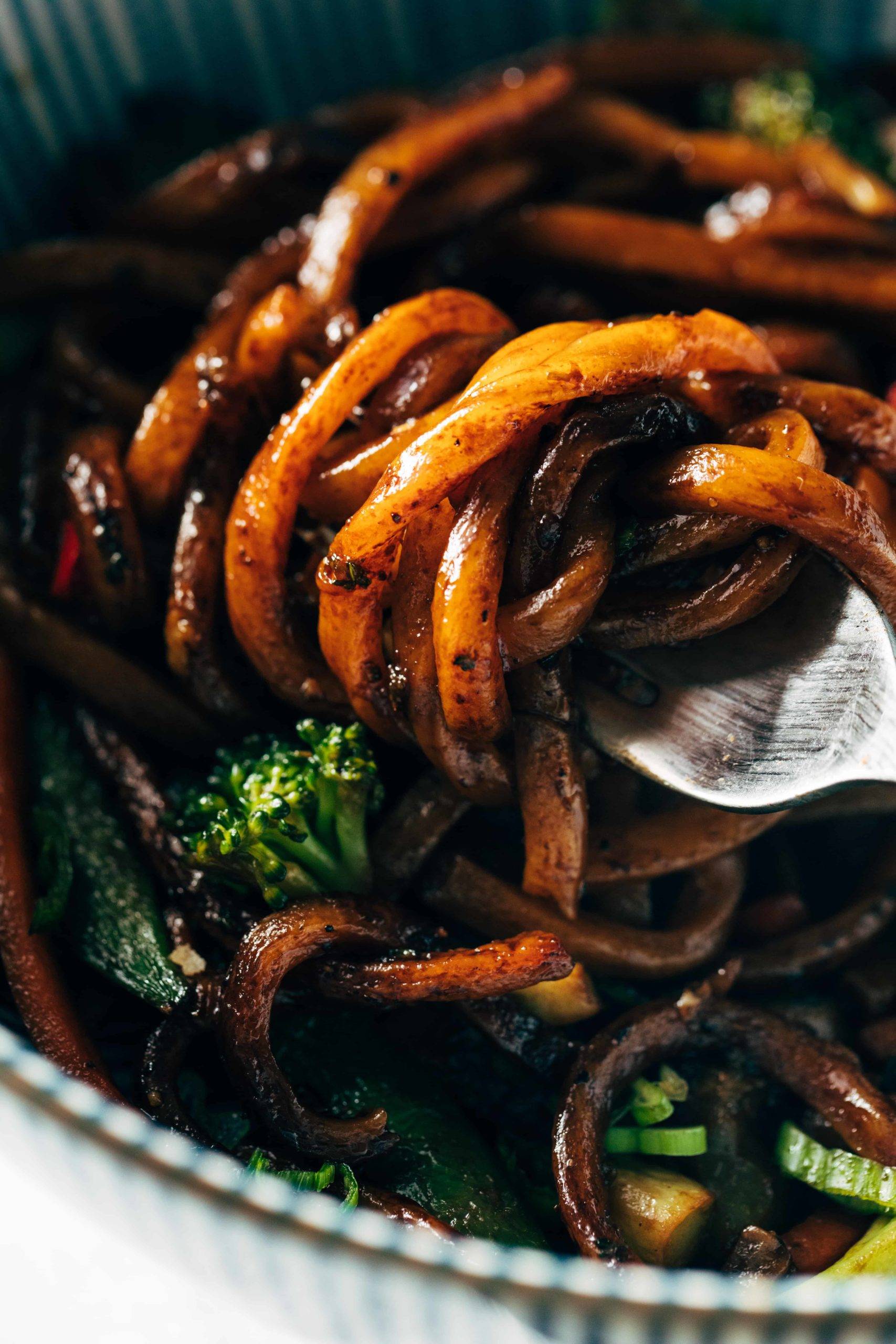 Fork twirl of black pepper stir fried udon